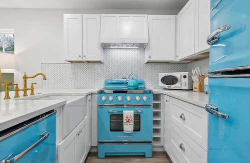 Laurel Park House | Renovated historical home with guest house in the heart of downtown Sarasota