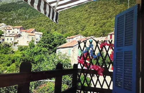 Santo-Pietro-di-Venaco House | A.Casetta Corsica Center