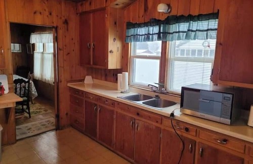 Eagle Harbor Cottage | Harbor Haven Cabin Steps from Eagle Harbor Beach