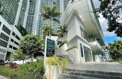 Makati Apartment | 1 BR unit with Rockwell Makati City Balcony View