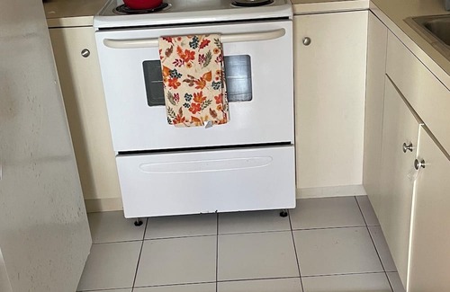 Flag Hill Condo | Charming 2-bedroom condo with WiFi, AC in brilliant St Thomas