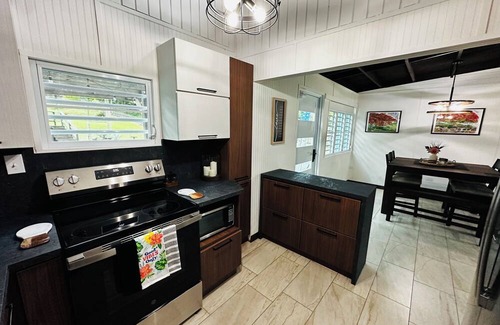 Mata de Platano Ski Chalet | Yunque Valley! 3-bedroom chalet in La Capital del sol, Luquillo! with AC, WiFi!