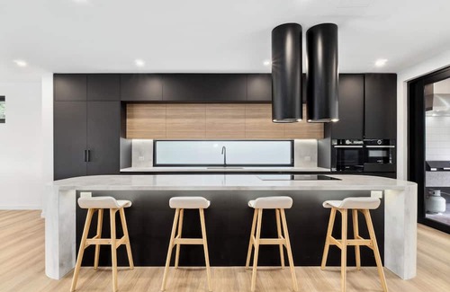 Lorne House | Panoramic Delight