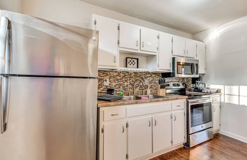Lithia Springs House | 18 Mi to Downtown Atlanta: Quiet Home w/Fire Pit