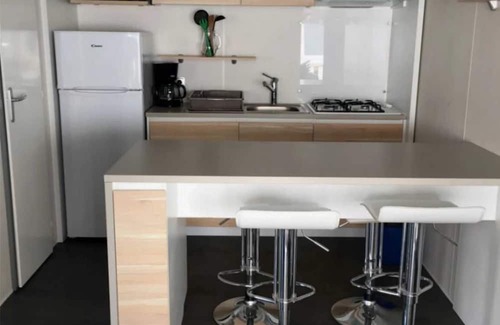 Angles House | Camping 4 étoiles - Piscine - ccb0cga