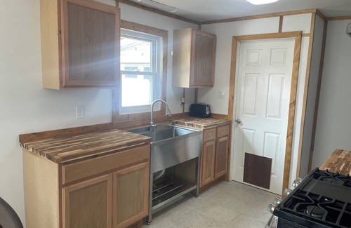 Baldwinsville House | Charming 3-bedroom house in wonderful Baldwinsville with WiFi