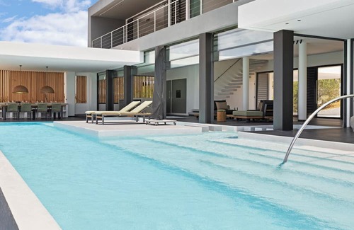 Sabadeco Villa | Luxury Ocean View Villa w/ Huge Private Pool, 3 Ensuite Beds & Dive Facilities