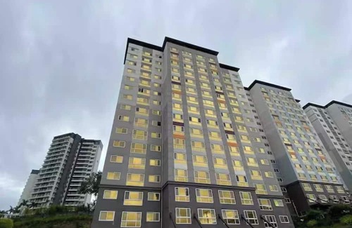 Clark House | 1 fully furnished Spacious Condo in Freeport Zone Pampanga - No Extra Guest Fees