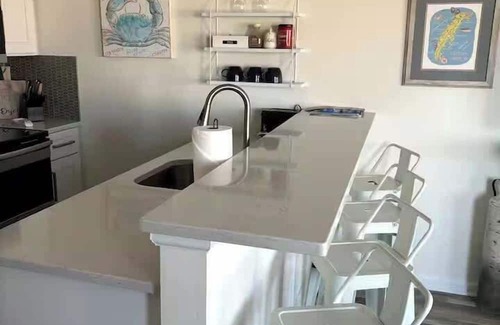 Cape Charles House | Firepit/BBQ, Minutes to Beach & Park | Deja Blu II