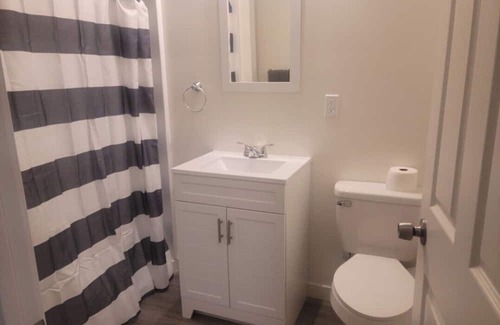 Mojave Apartment | Beautiful Mother in Law Unit suit w/Parking & Wifi