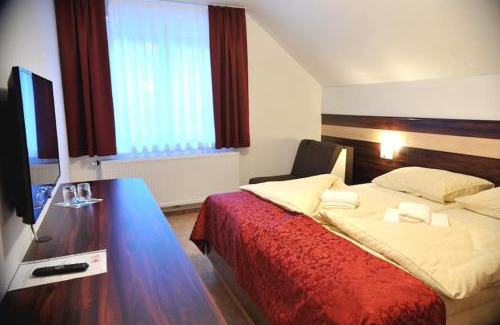 Prevalje House | Double Room with