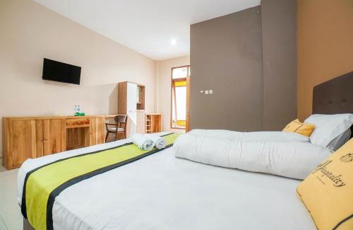 Baturetno Hotel | Blok O International Guest House by MHM