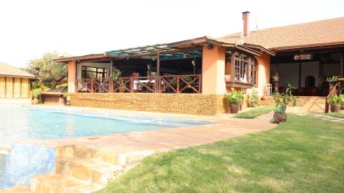 Machakos Hotel | Amazing Kenya Retreat