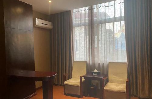 Luxi Hotel | 芒市金之源酒店