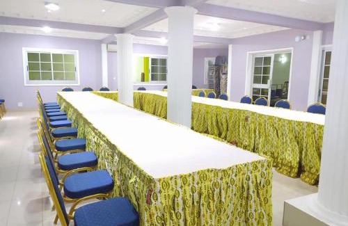 Ebolowa Hotel | 6ème Sens Hôtel