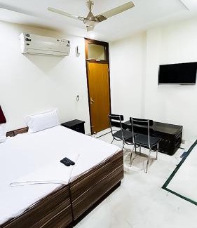 New Delhi Hotel | Hotel VIOLET GOVINDPURI