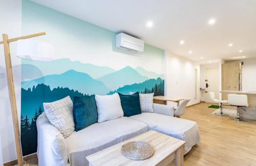 Toulon Apartment | Marvelous air-conditioned and renovated T3 with balcony and elevator