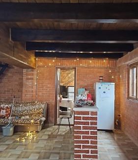 Pielesti Villa | Scarlet House
