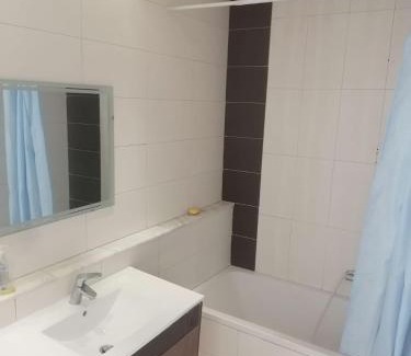 Eastern Khezama Apartment | Appartement avec magnifique vue sur la mer