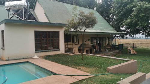 Eikenhof House | The Stix Country Home