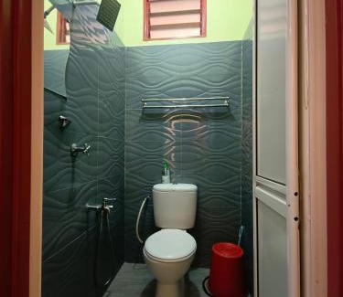 Kampung Pasir Hantu House | Perhentian Idaman