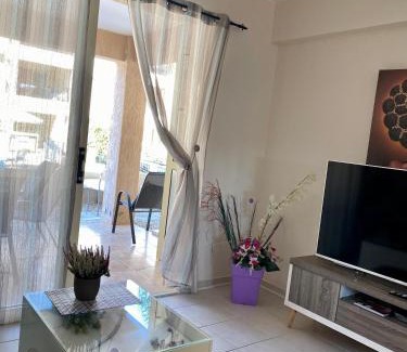 Old Town Apartment | Royal Seacrest apartment with garden G5