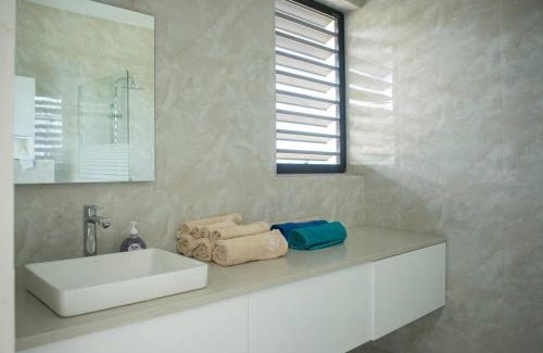 Lagun Villa | Oceanfront Private Pier Villa