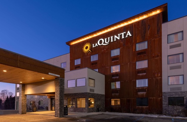 La Quinta by Wyndham Anchorage Airport