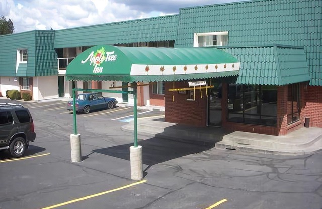 Apple Tree Inn
