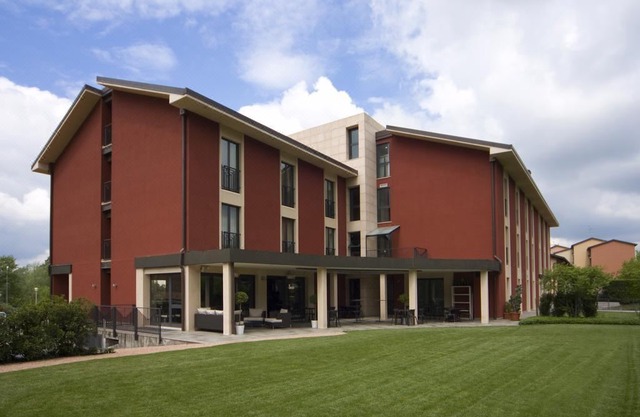 Red's Redaelli Hotel
