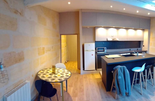 Beautiful hyper center apartment in a quiet area