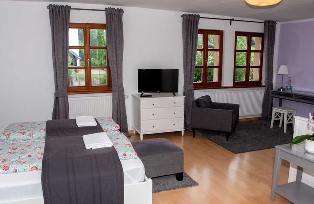 Room Neubürg - Manor Mengersdorf