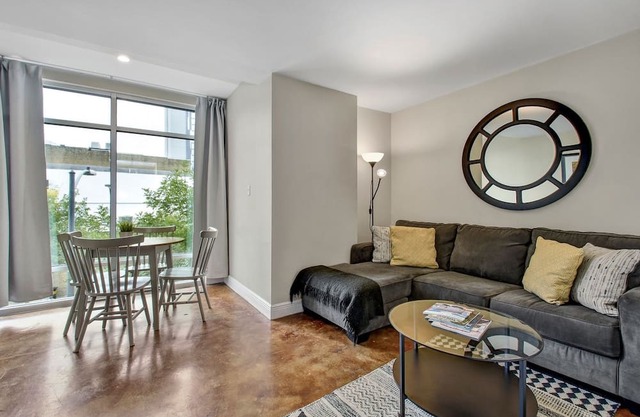 The Littlefields by Lodgewell | Downtown Chic | A7