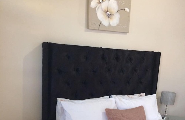 Luxury Self-Catering Studio at Maerua Mall