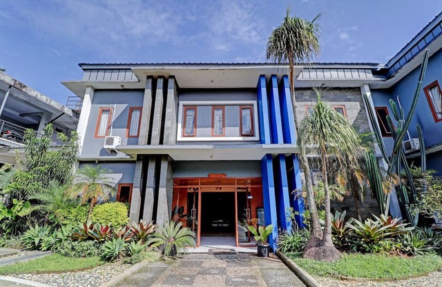 OYO 92289 Hotel Aji Kusuma