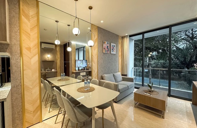 Tranquil And Modern Haven 2Br At The Rosebay Apartment