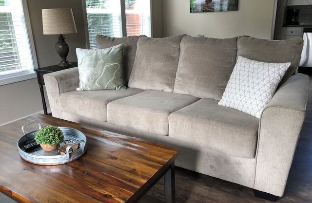 2-bedroom house in Oregon City with WiFi/AC