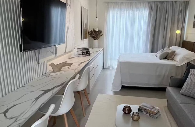 Comfort in Peruibe - Gated community and swimming pool