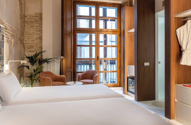 Axel Hotel Valencia – Adults Only