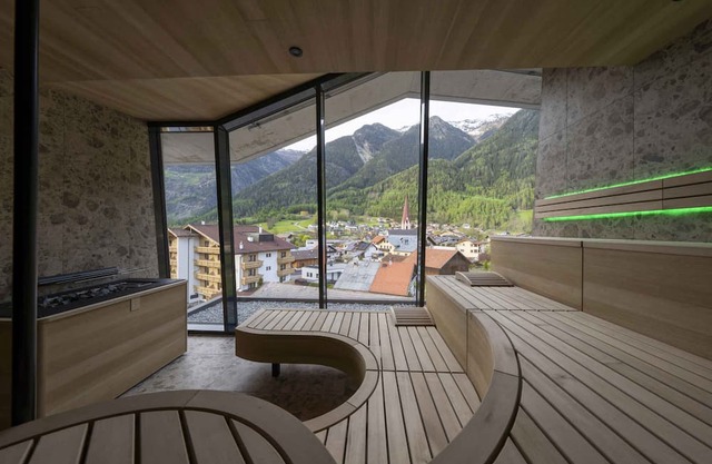 Holiday apartment with balcony and wellness area