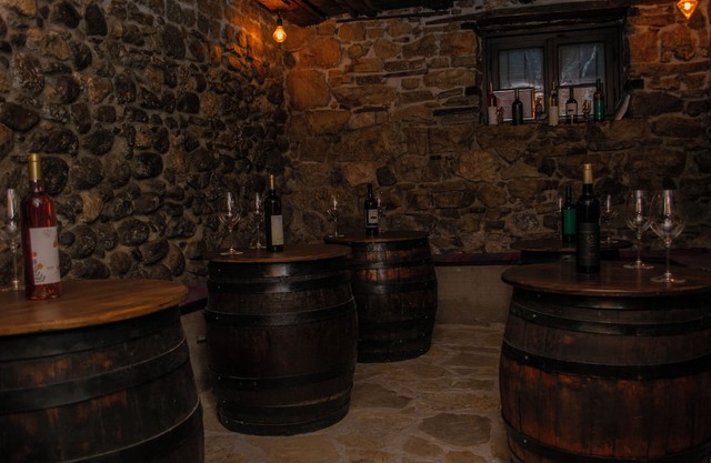 Arabeska Family Winery & Apartments