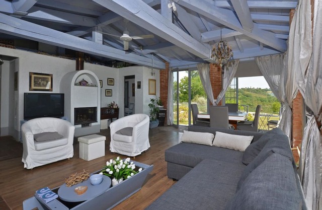 Villa Borgiano - Three Bedroom Villa, Sleeps 6
