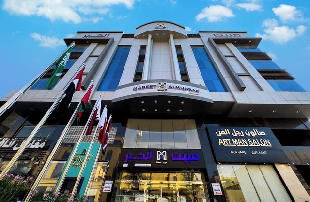 Cozy 1-bedroom apartment in marvelous Al Khobar with WiFi, AC