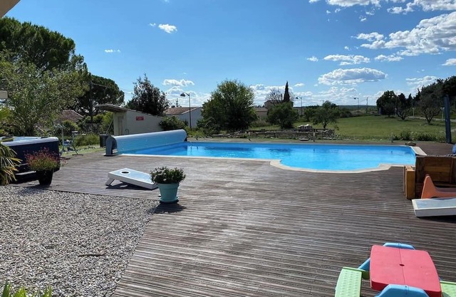 Villa Avec Piscine Chauffée et Jacuzzi