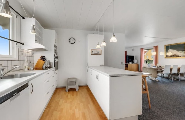 "Mads" - 400m from the sea by Interhome