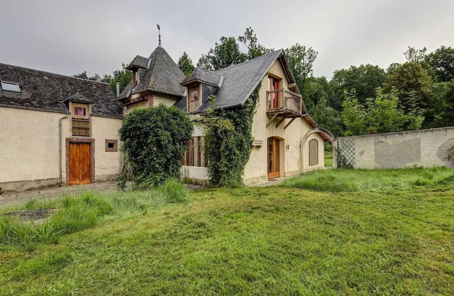 Homerez - Spacious house for 8 ppl. with hammam and terrace at Raizeux