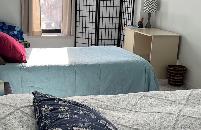 Spacious, Vibrant Downtown Milan Mich Apartment-Between Ann Arbor and Detroit