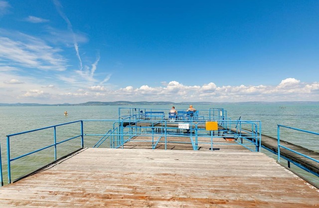 Lovely apartment in villa for 5 guests with TV, terrace and parking