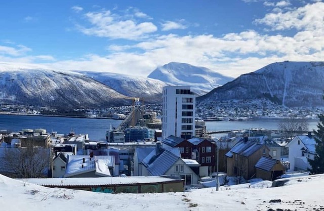 Tromsø Skyline Sanctuary /Parking - Fast Wifi - 5min walk from town