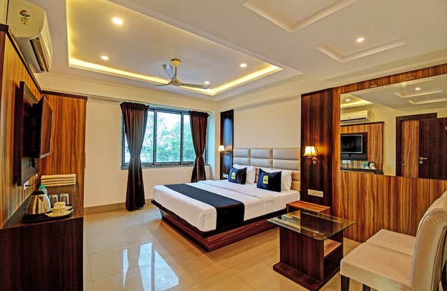OYO Palette - The Grand Aryans Hotel